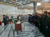 Bakylyga öwrülen mertler