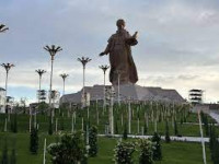 Türkmenistanyň Halk Maslahatynyň Başlygy 2030-njy ýyla çenli zähmet bazaryny ösdürmek Konsepsiýasyny işläp düzmegi teklip etdi