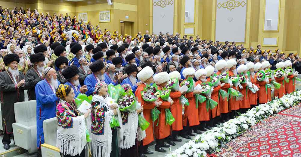 "Türkmensitanyň Halk Maslahaty–bedew batly ösüşlere badalga"